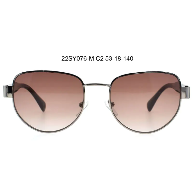 Dans quelle mesure les lunettes de soleil en métal à motifs sont-elles durables par rapport aux cadres métalliques non motivés?