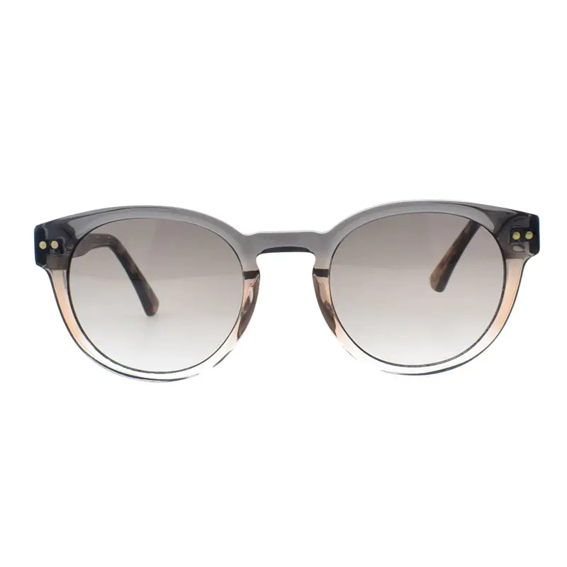 Est-il nécessaire de porter des lunettes de soleil?